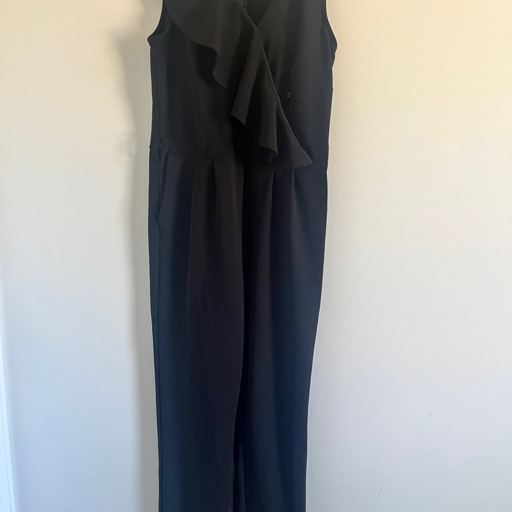 Spense Black Classic Jumpsuit with Straight-Leg Silhouette